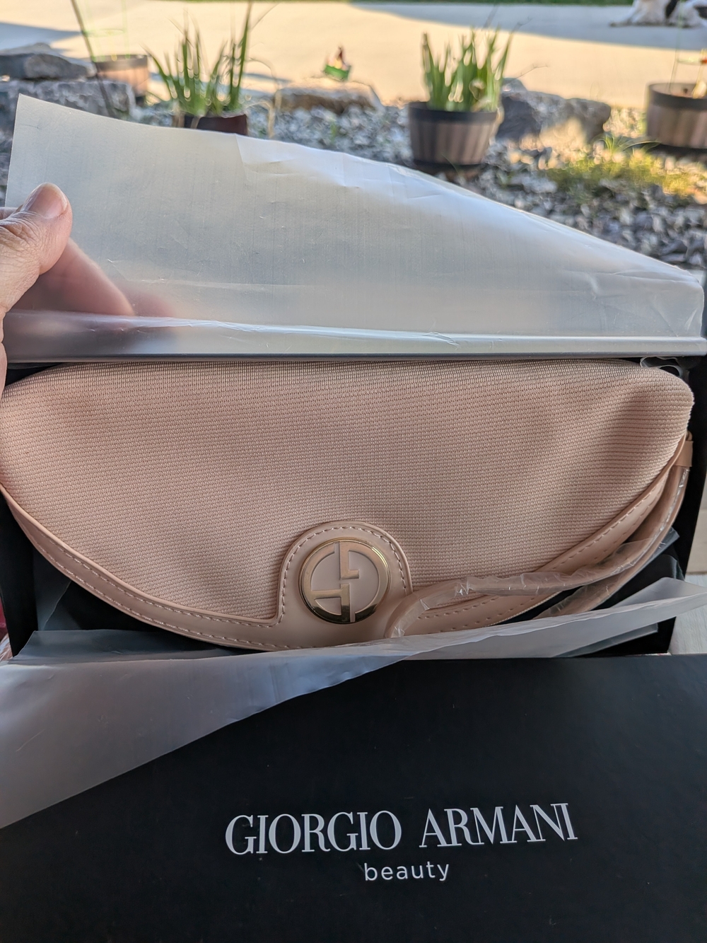 Giorgio Armani NIB GWP Beauty Blush Pink Crescent Bag